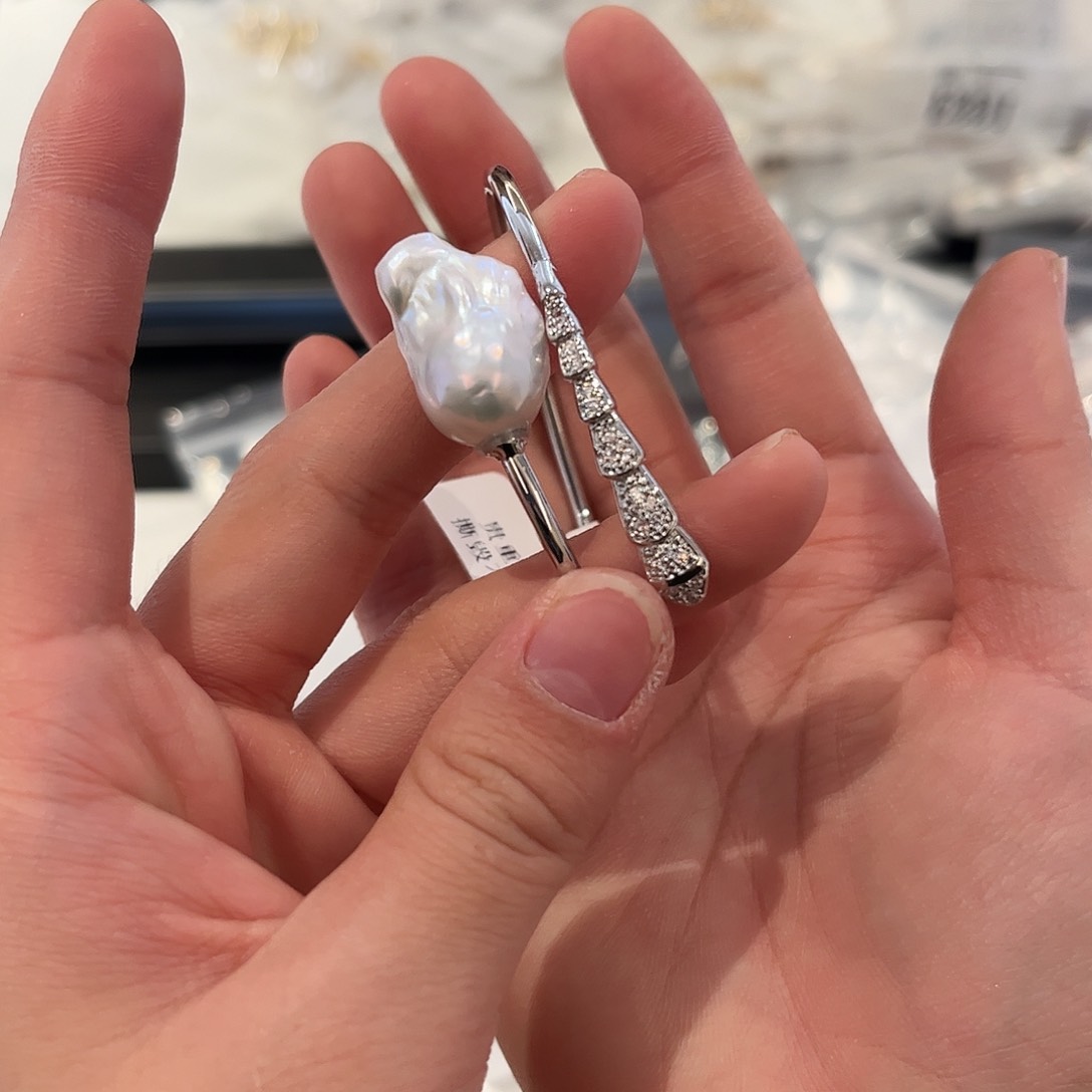 淡水珍珠手链合金