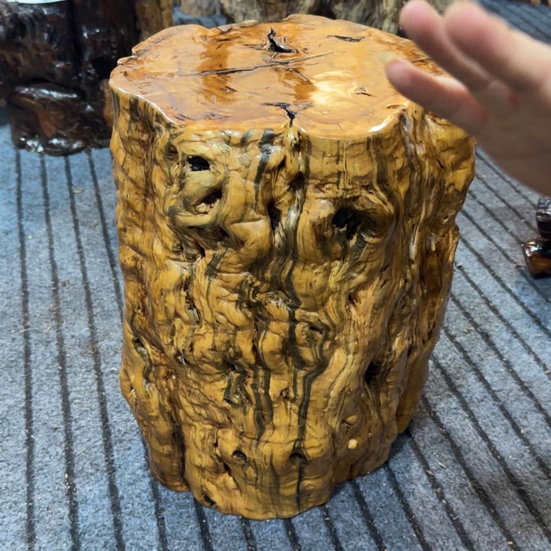 梦***7龙纹鸡心枣木手工艺品 