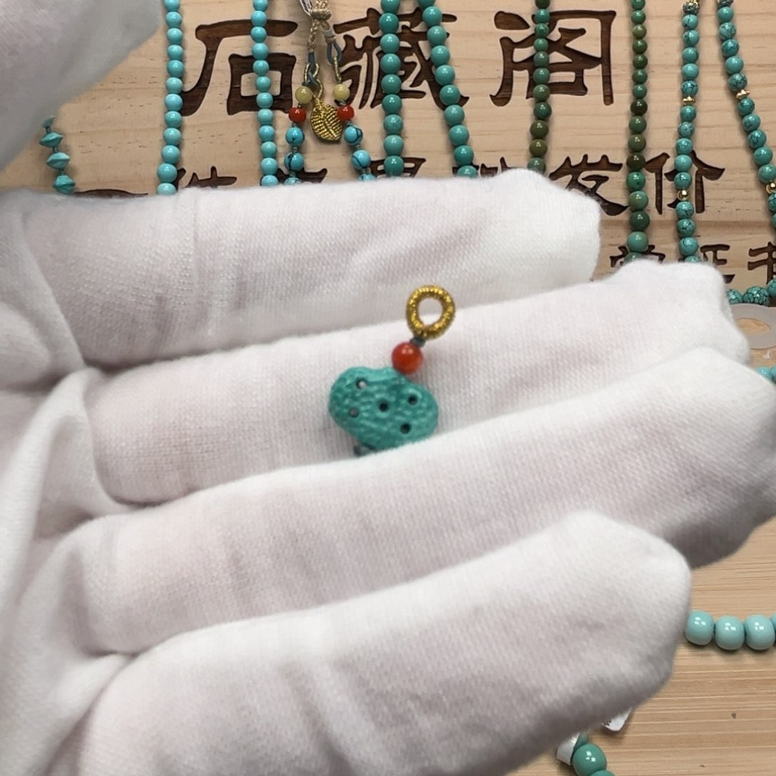 绿松石雕刻未镶嵌