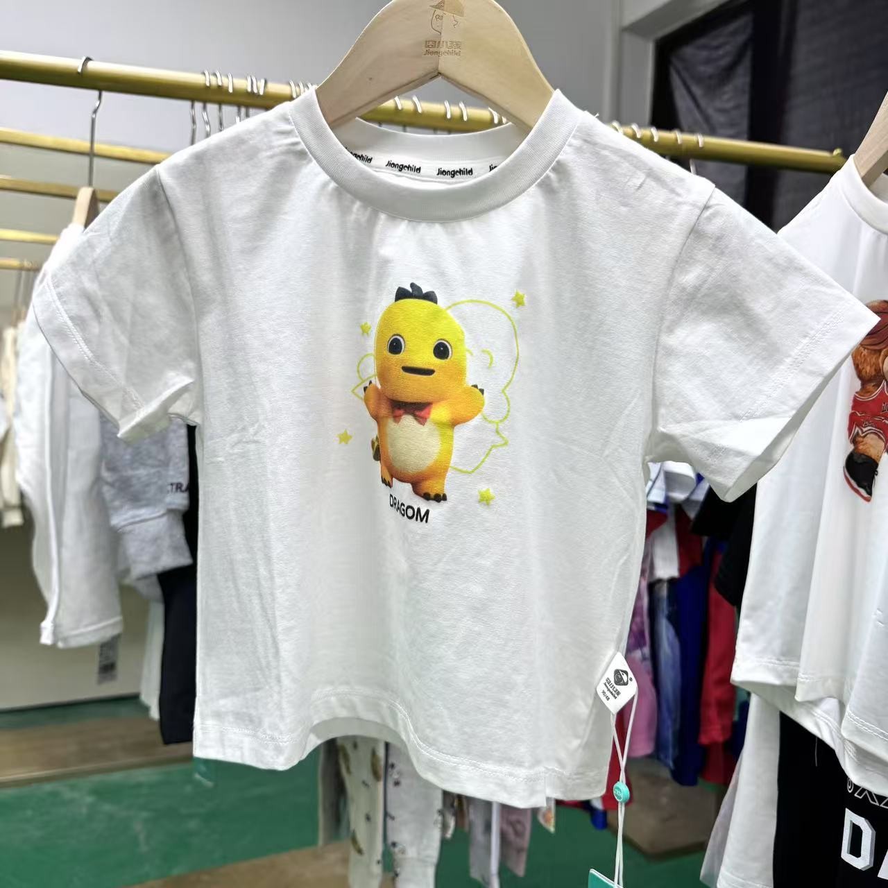 品牌男童夏季新款百搭休闲印花透气宝宝T恤XBT43526