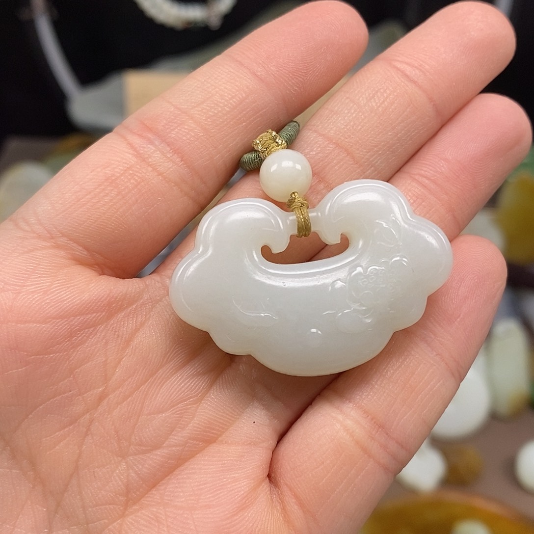 和田玉颈饰未镶嵌36