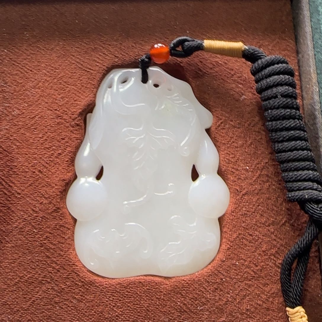 和田玉挂件未镶嵌