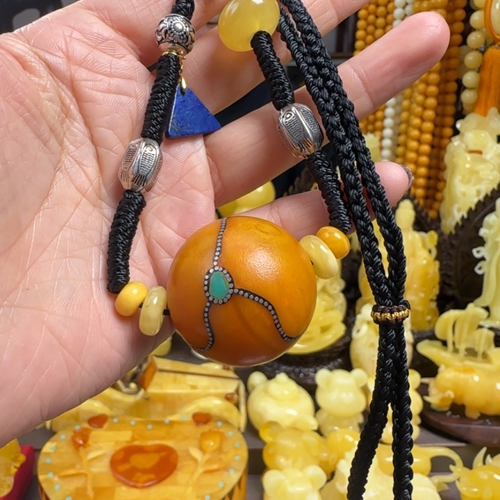 蜜蜡珠宝奇石未镶嵌