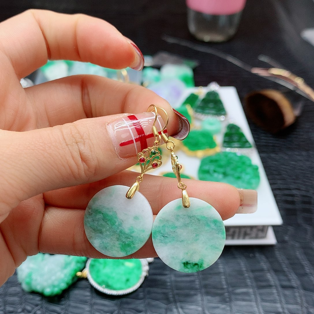 【闪购商品】翡翠耳饰未镶嵌，