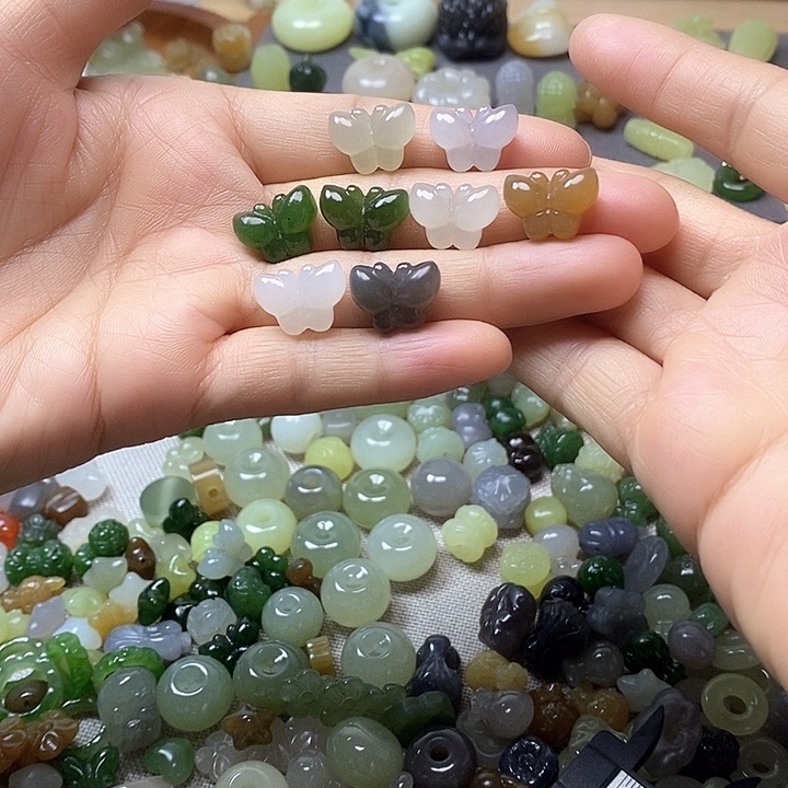 未镶嵌和田玉挂件蝴蝶98一个多样性发其一