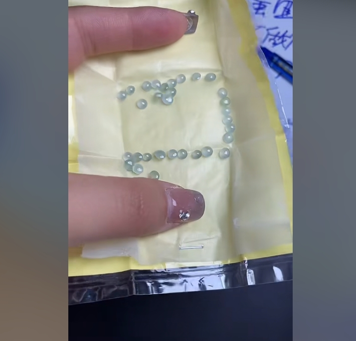 定制翡翠未镶嵌缅甸翡翠天然A货105