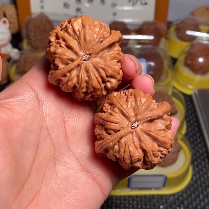 永***号文玩核桃把件46粗筋