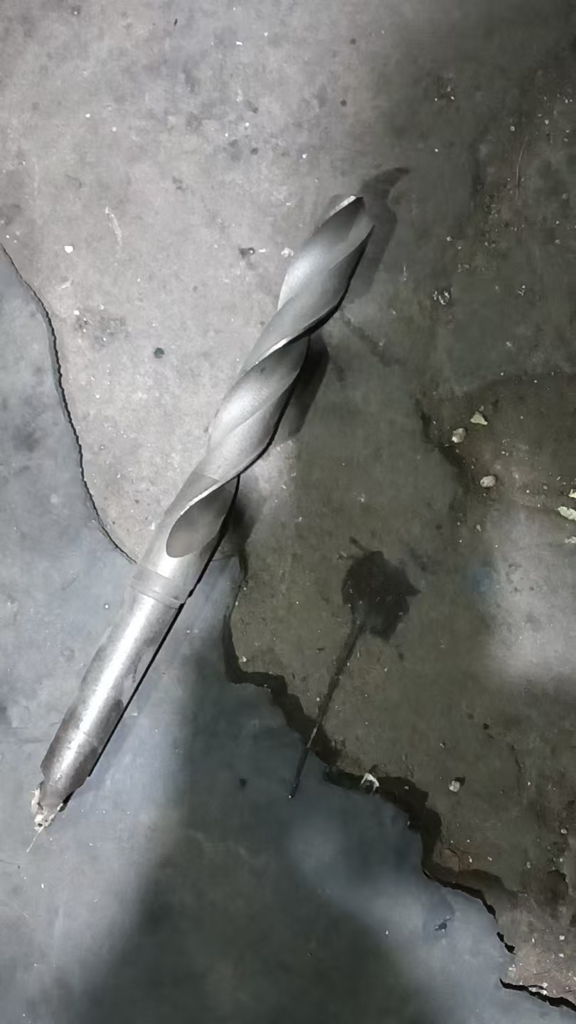 机床配件钻头一支