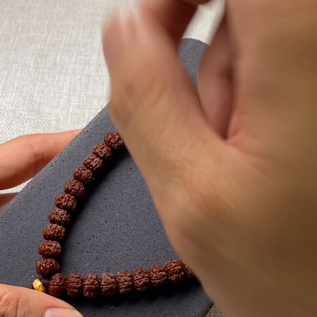 A***б金刚菩提吊坠老树