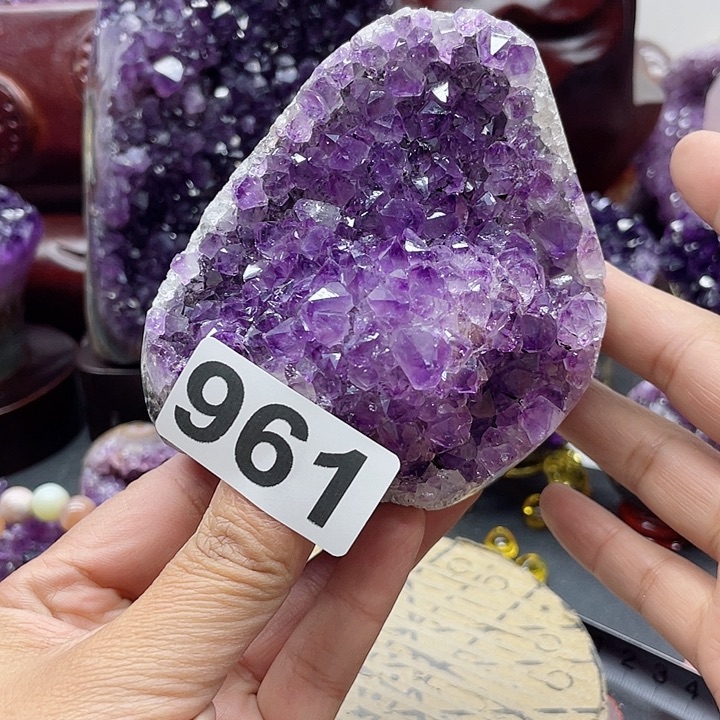 水晶大型摆件（非配饰）未镶嵌