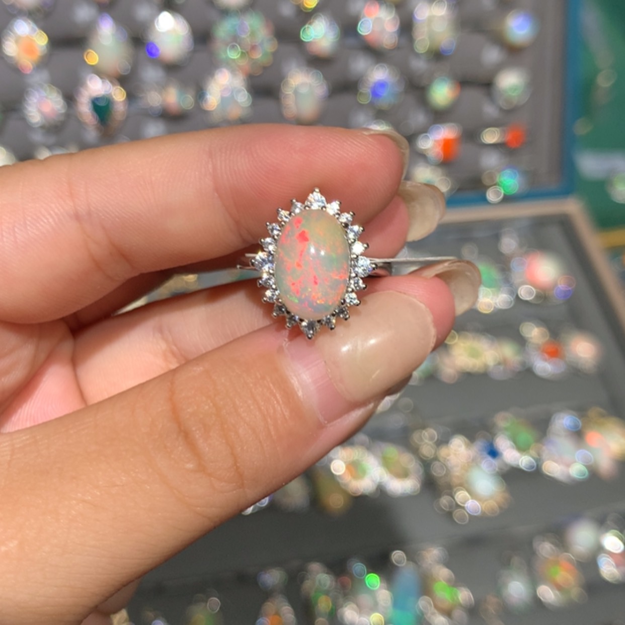 【闪购商品】银S925镶嵌欧泊欧泊戒指l