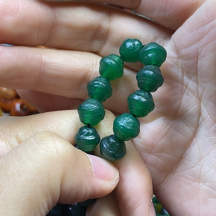 未镶嵌颈饰玛瑙/玉髓优***笑