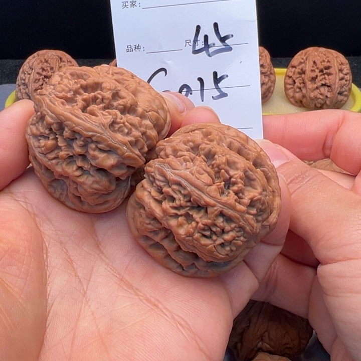 泰***成吊坠文玩核桃大粗筋C2015