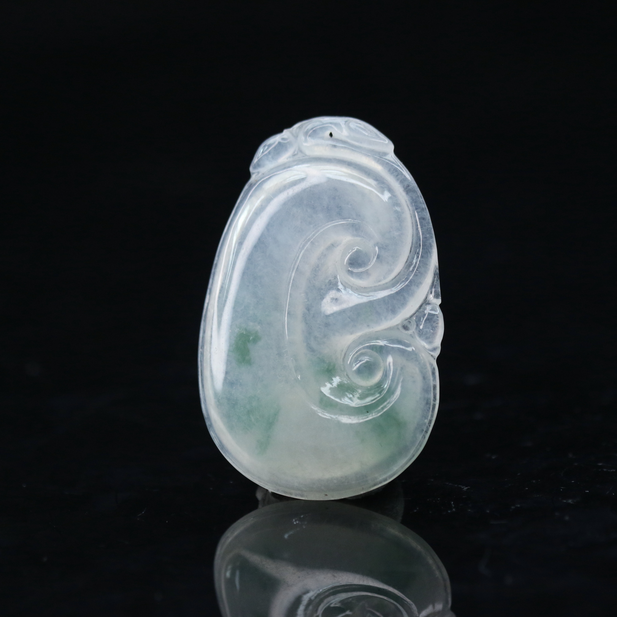 6天然缅甸翡翠A货飘花如意吊坠/400069/上海嘉禾拍卖