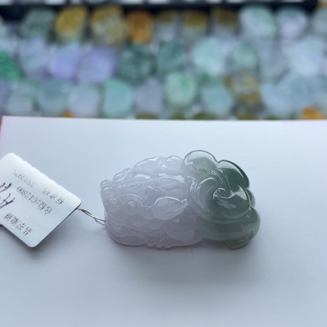 翡翠颈饰未镶嵌貔貅