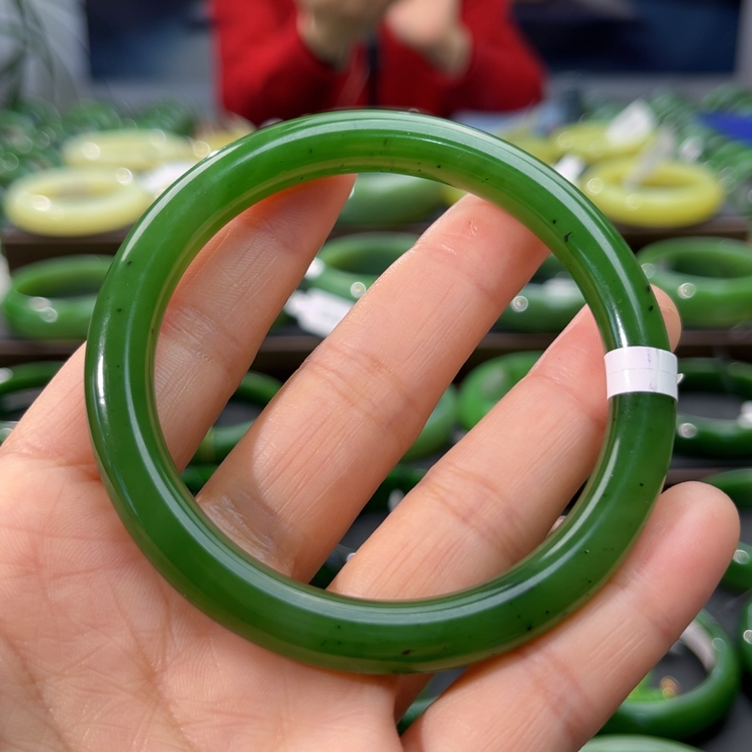 和田玉（碧玉）手镯未镶嵌