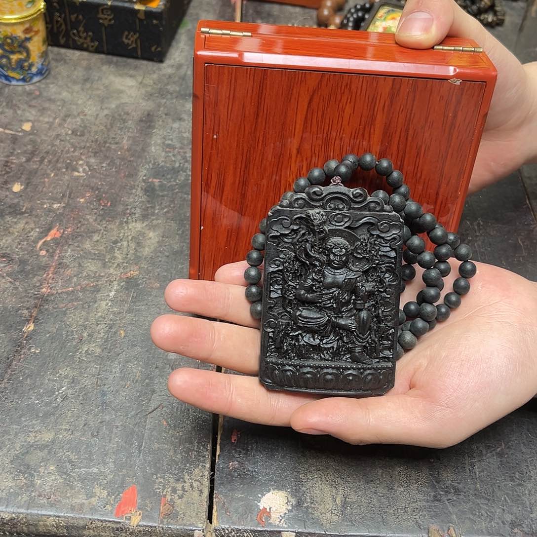 大叶紫檀（黑酸枝木类）