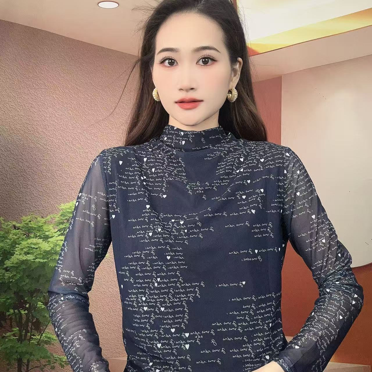 2025秋季新款长袖高领肌肤纱时尚显瘦印花T恤上衣B105