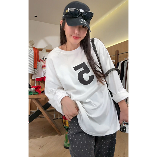 【复木木】大版宽松t恤女长袖 韩版显瘦简约体恤