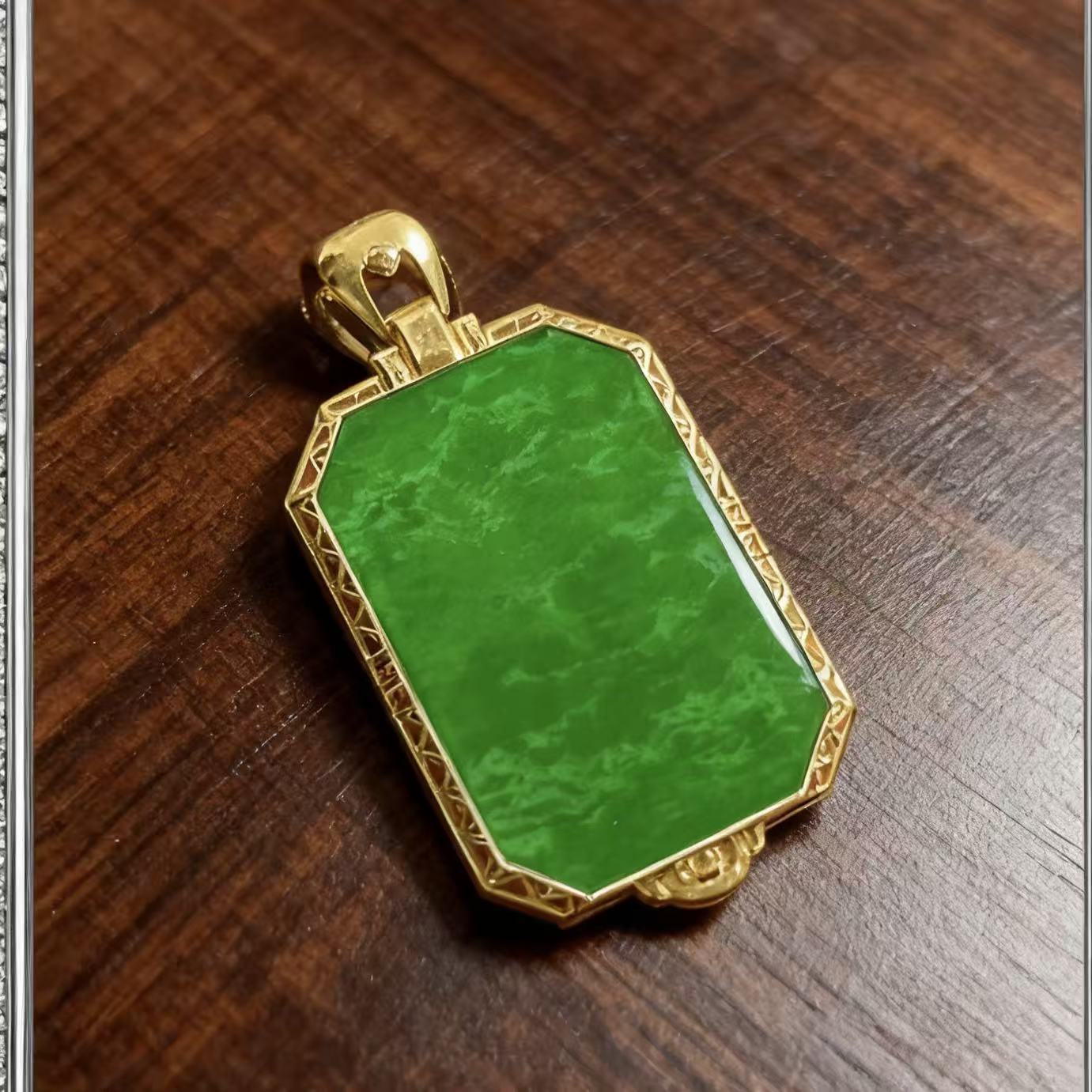 天然缅甸翡翠a货 18k金镶嵌满绿无事方牌药师佛吊坠