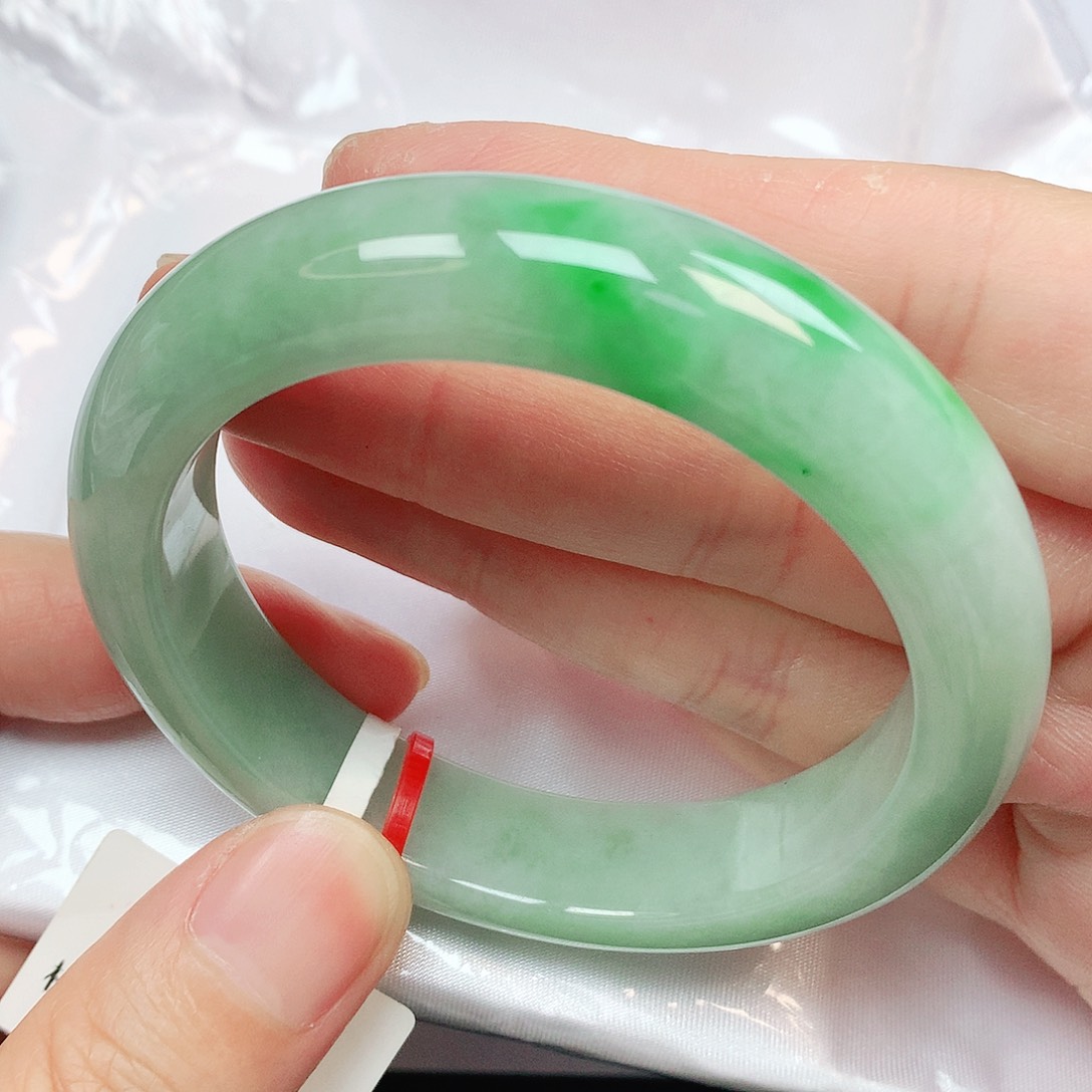 翡翠未镶嵌手镯抖音760