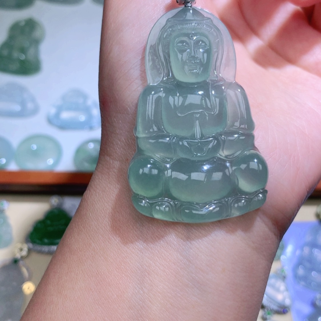 【闪购商品】翡翠颈饰18K金镶嵌猫*?观音