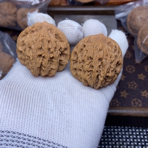 文玩核桃把件虎头43