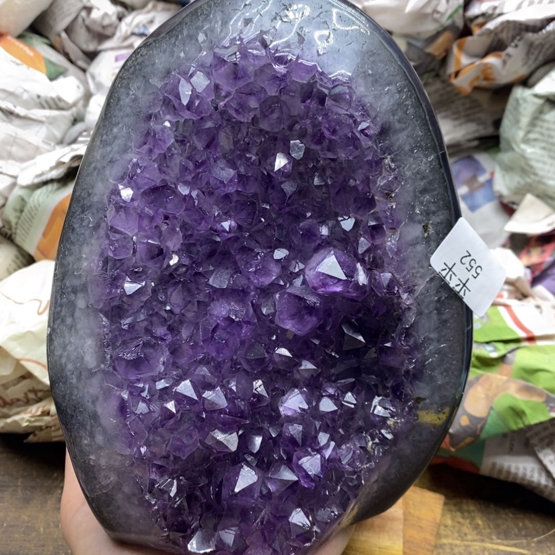 紫晶乌拉圭未镶嵌