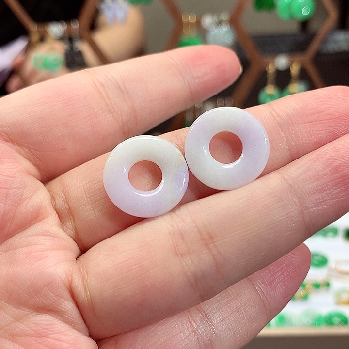 未镶嵌翡翠耳饰天然