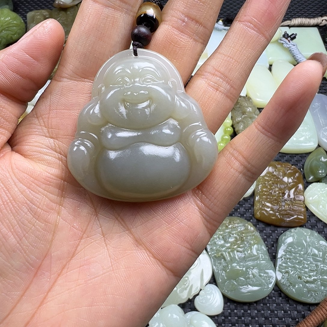 和田玉未镶嵌颈饰卡48