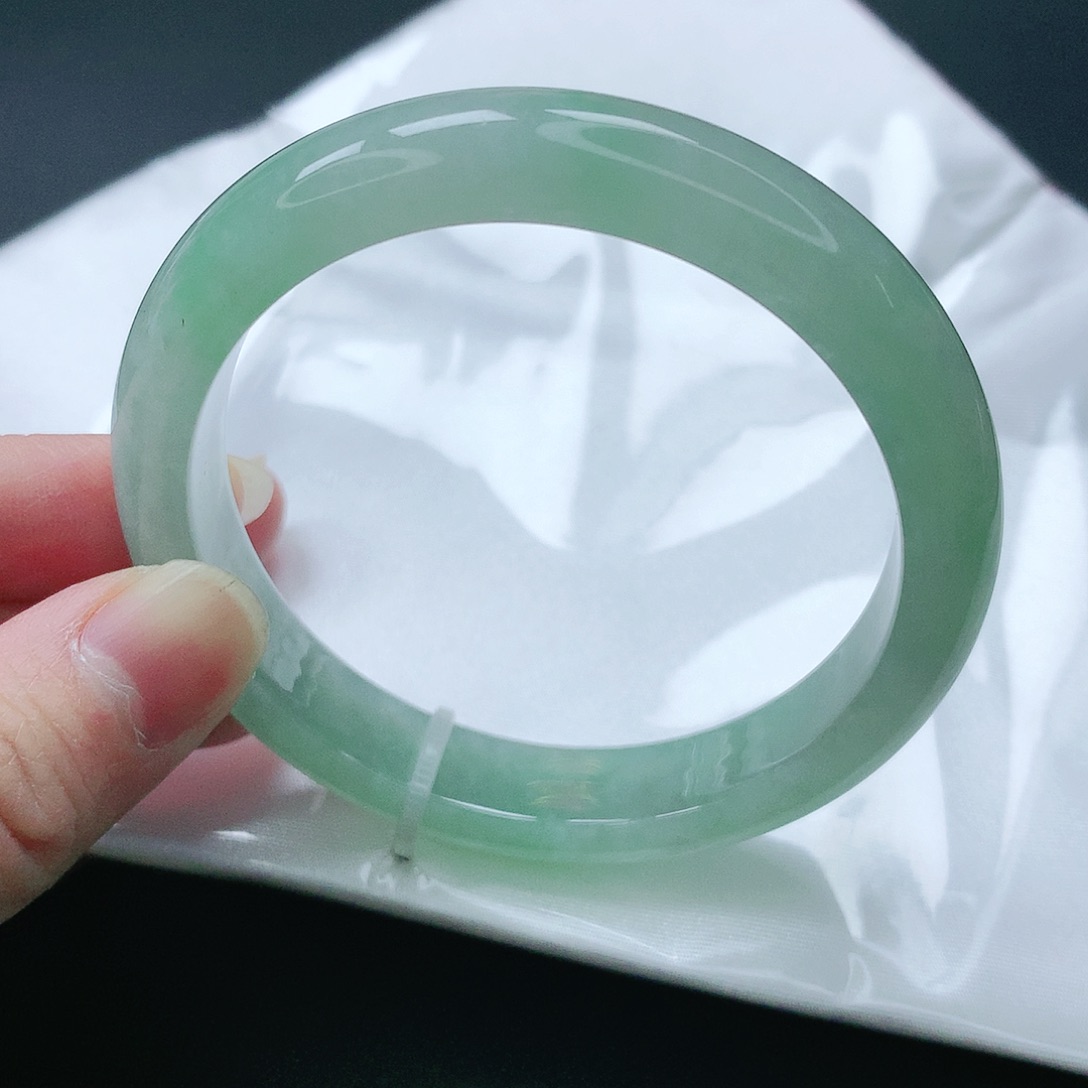 翡翠手镯未镶嵌缅甸天然A货翡翠