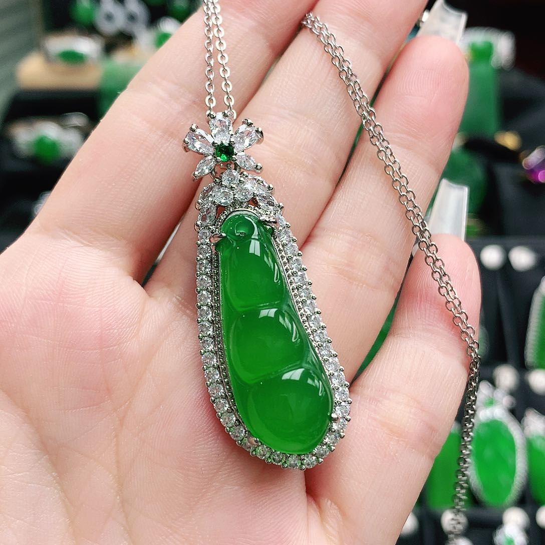 玛瑙/玉髓未镶嵌吊坠