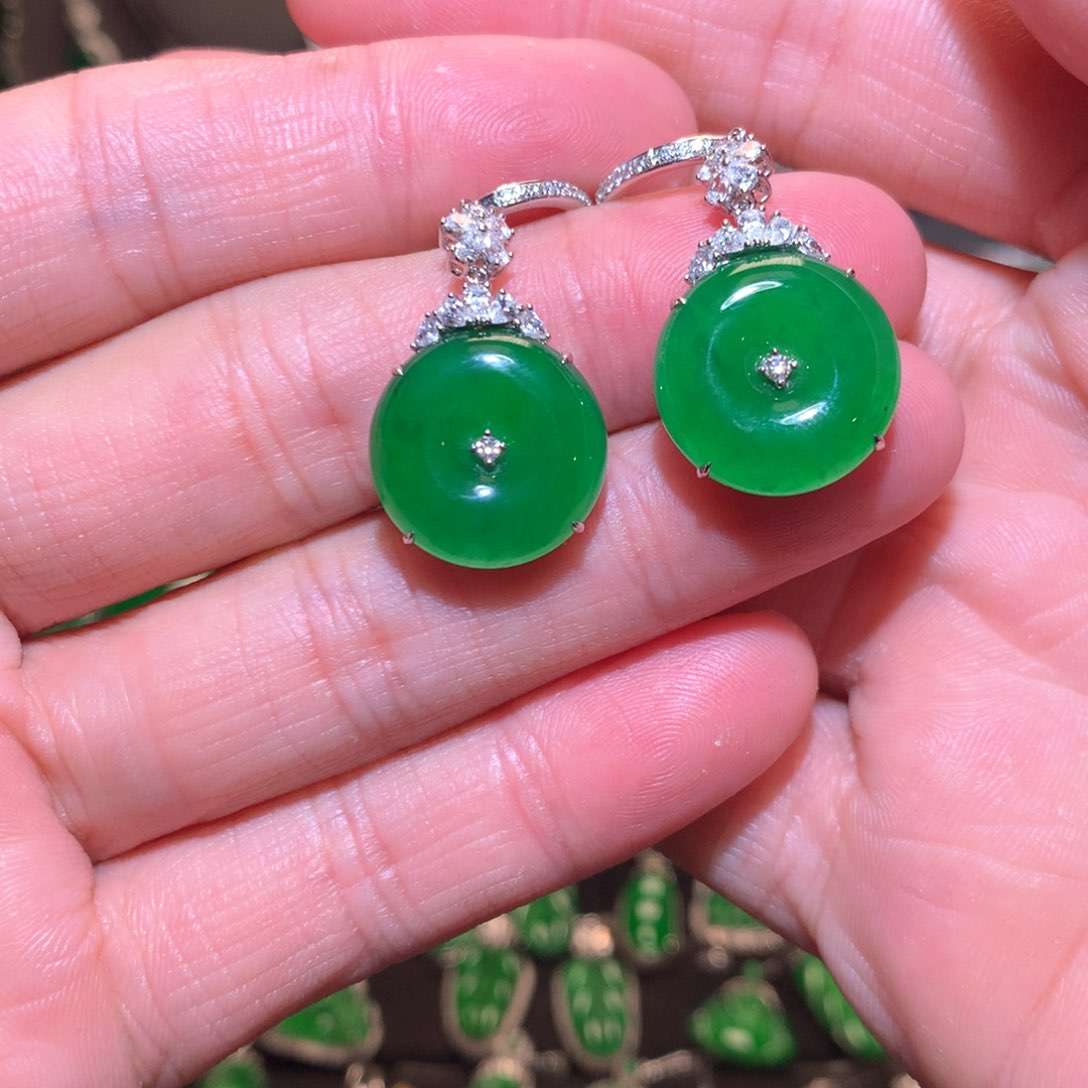 翡翠耳坠18K金镶嵌天然翡翠
