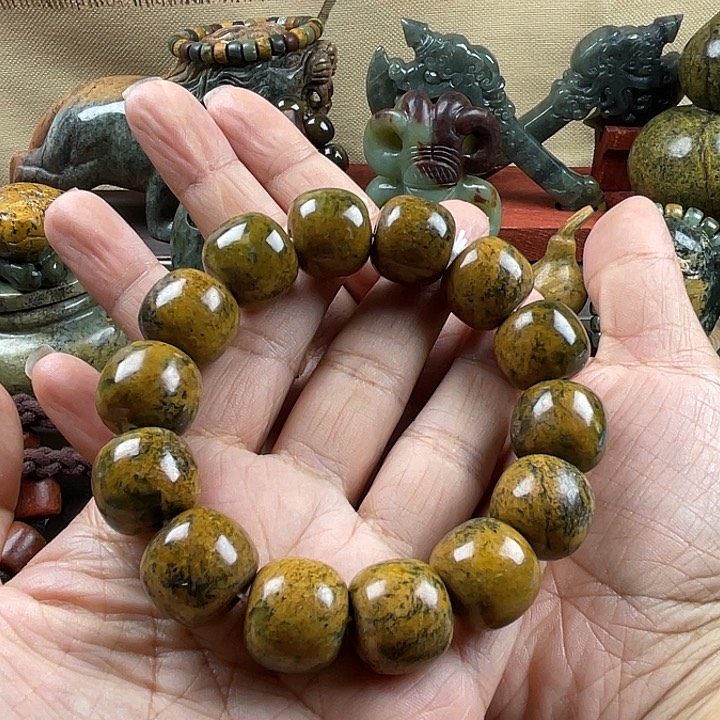 手串未镶嵌岫岩河磨玉（透闪石质玉）蓝**洋