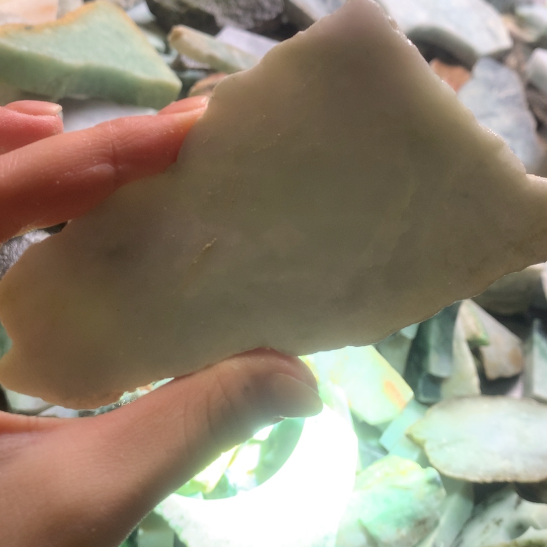 翡翠颈饰未镶嵌缅甸翡翠
