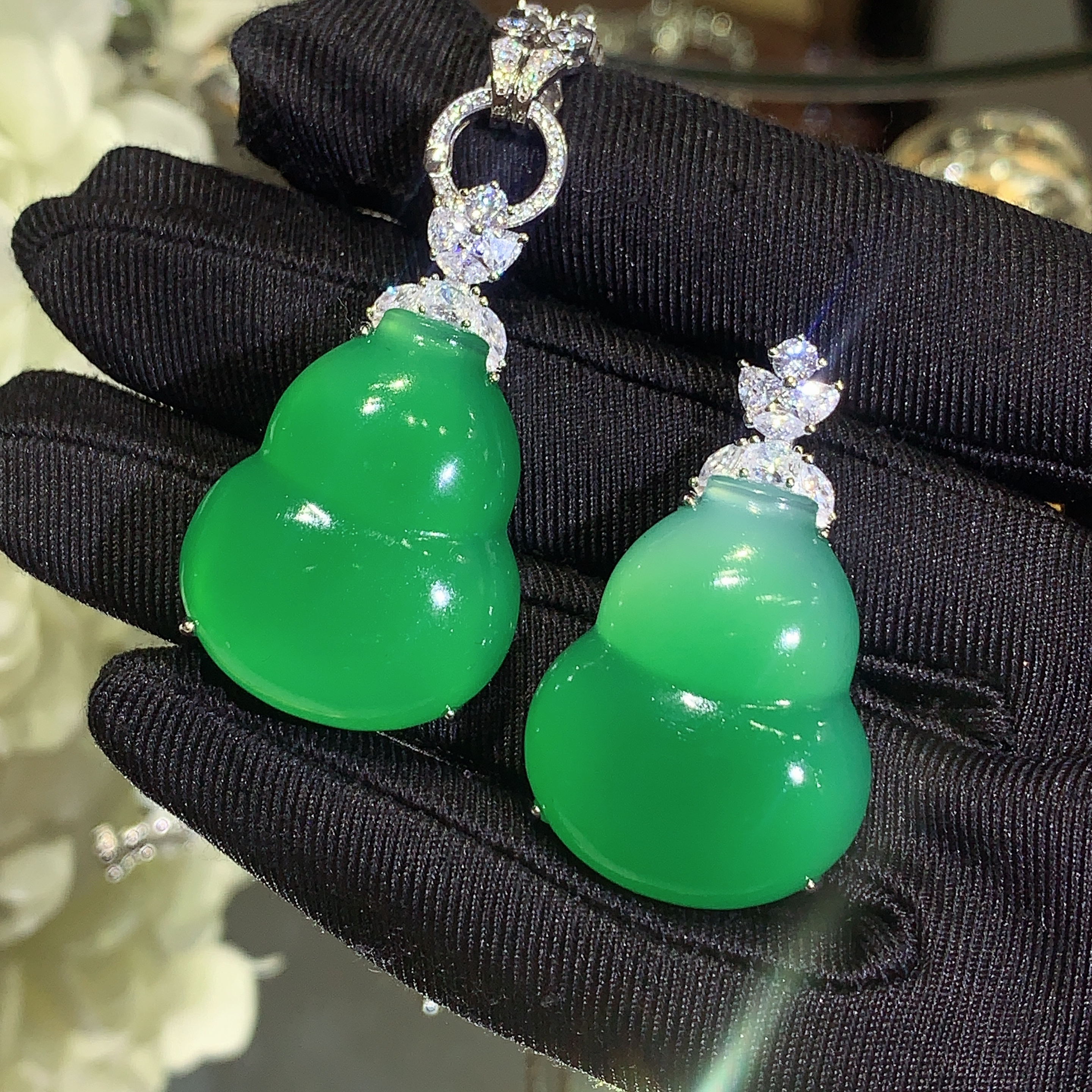 S925银镶天然绿玉髓葫芦吊坠显白神器女款秋冬季高领毛衣挂件饰品