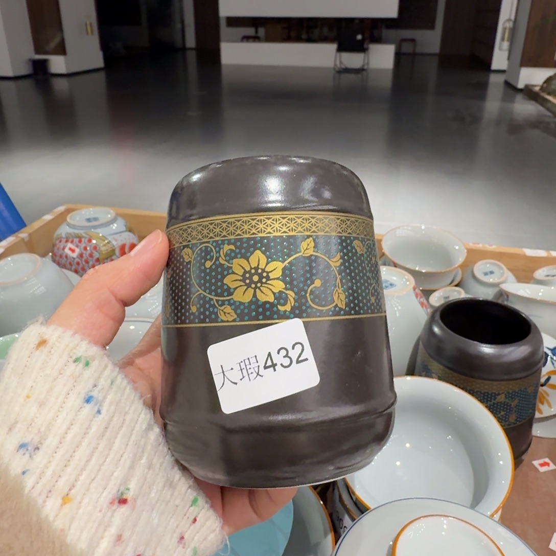 釉下手绘茶具微瑕