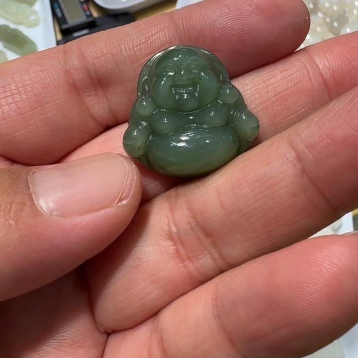 和田玉未镶嵌颈饰吊坠