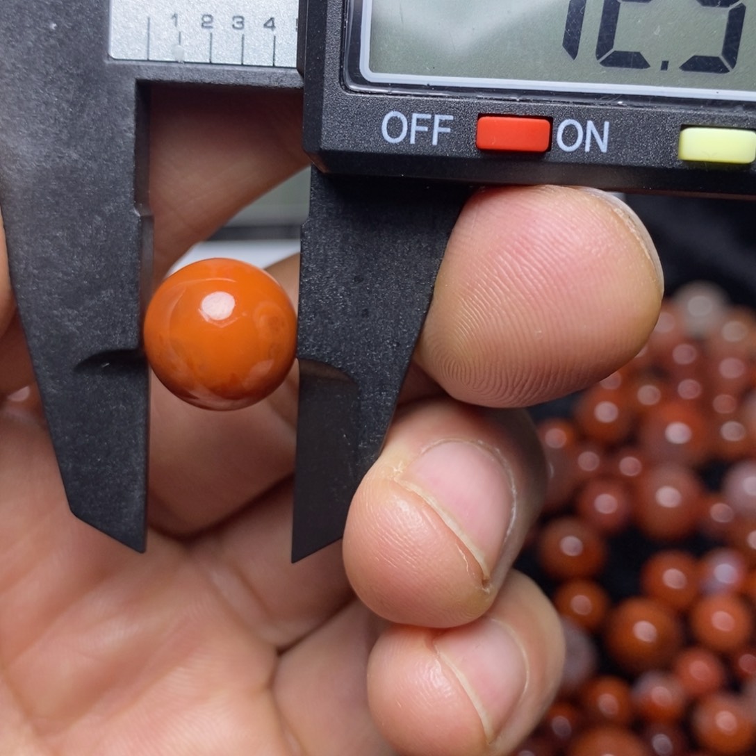 未镶嵌13圆珠一个116南红玛瑙