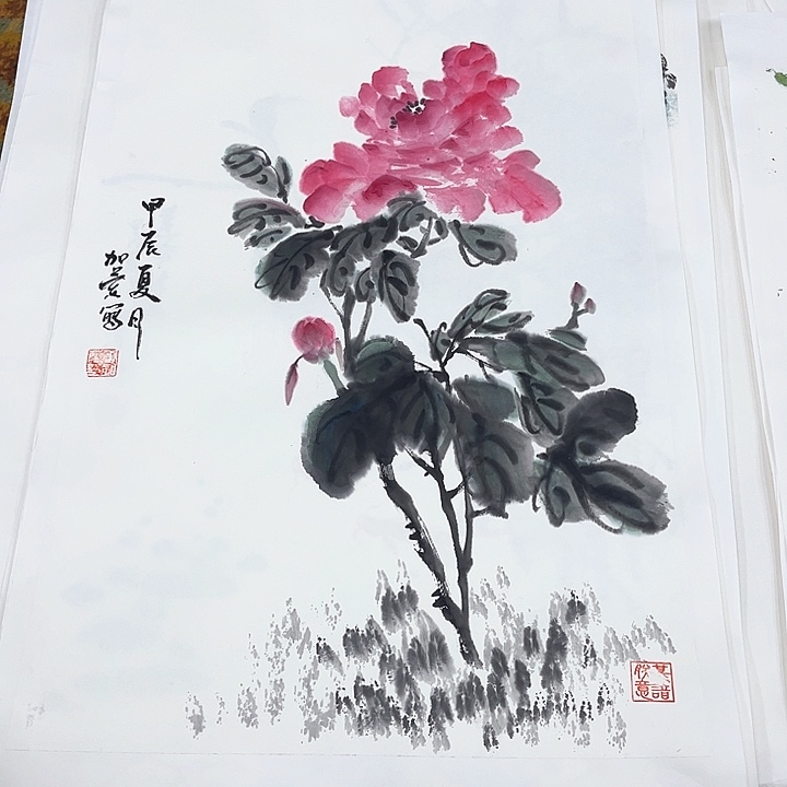 国画四尺三开唐加兰