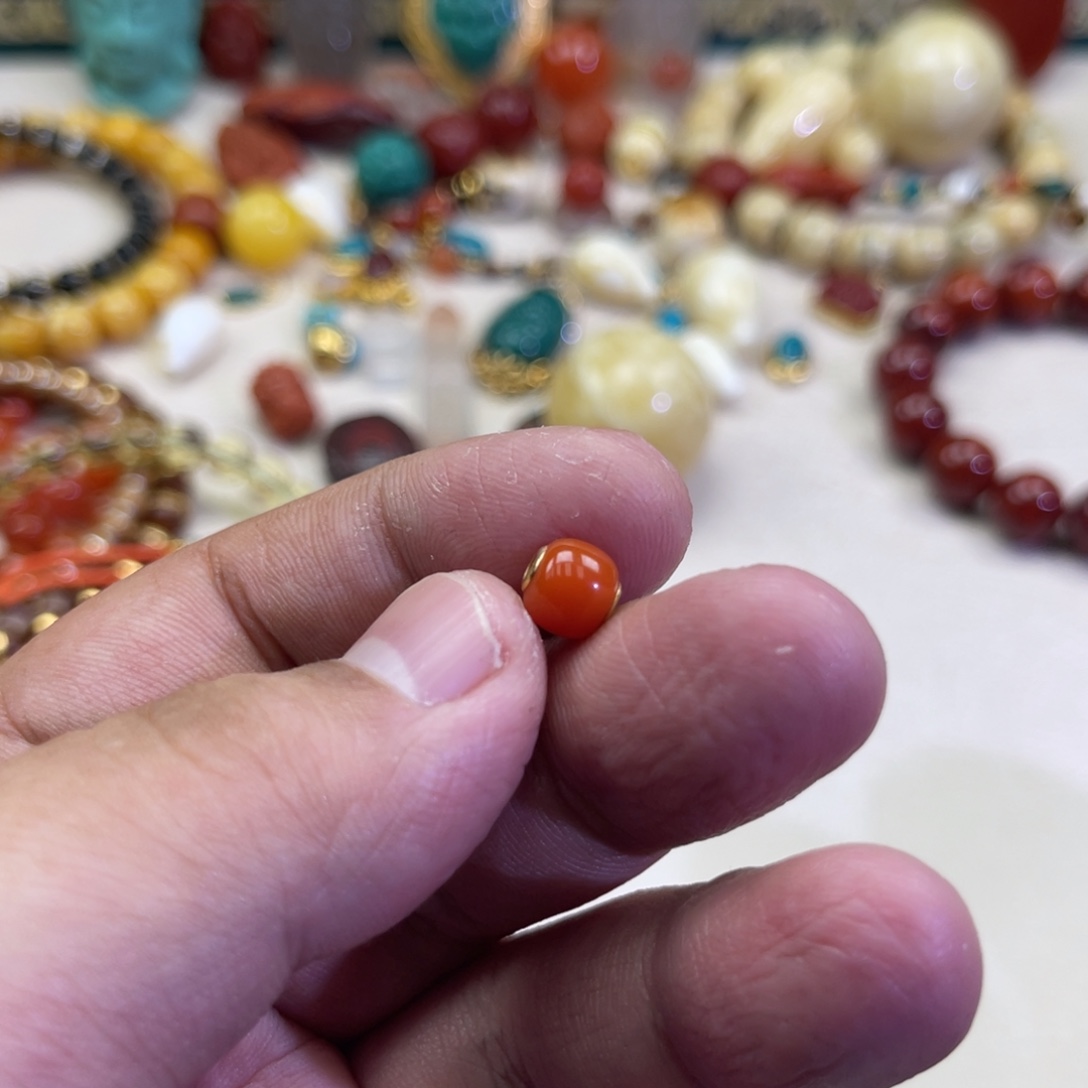 南红玛瑙18K金镶嵌珠宝奇石18