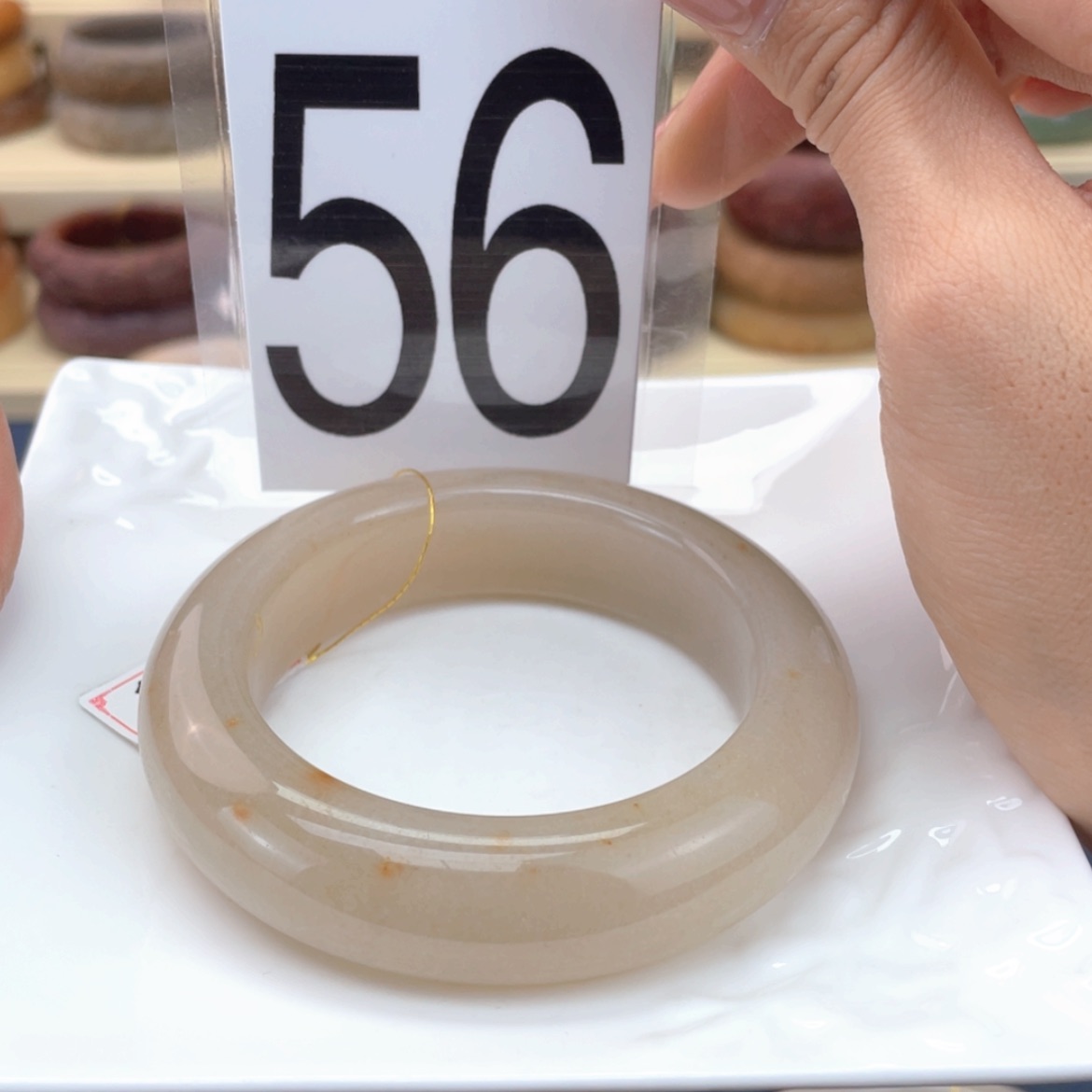 【闪购商品】石英质玉手镯未镶嵌