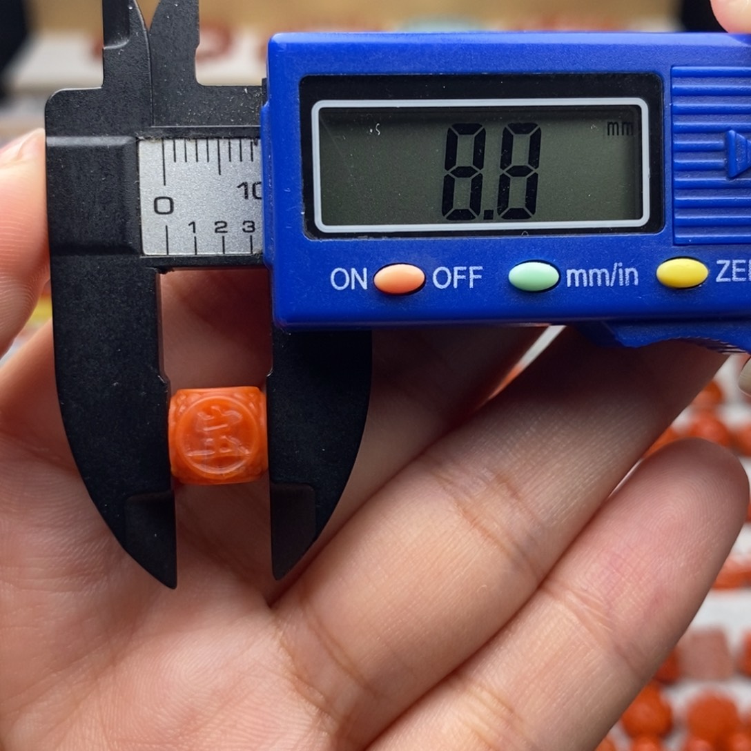 南红玛瑙配饰未镶嵌暖****浩有矿点晶体打包漏