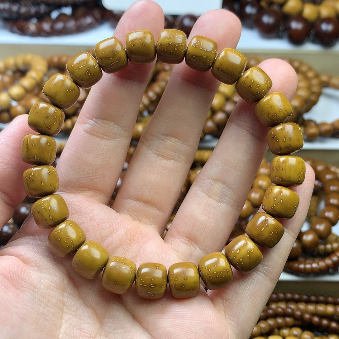 【闪购商品】紫金鼠手串10*9实心老型满天星