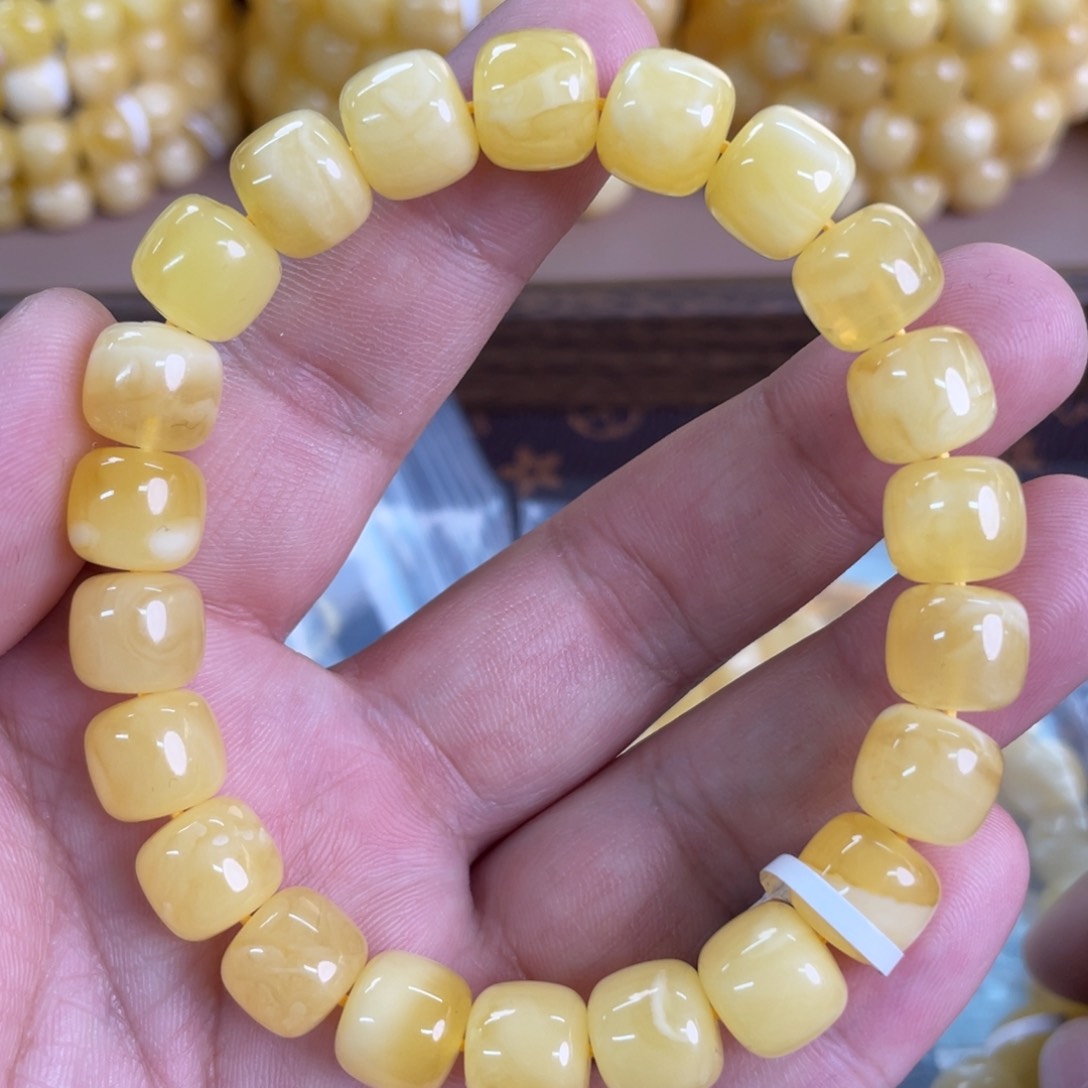 蜜蜡裸石未镶嵌12900000000