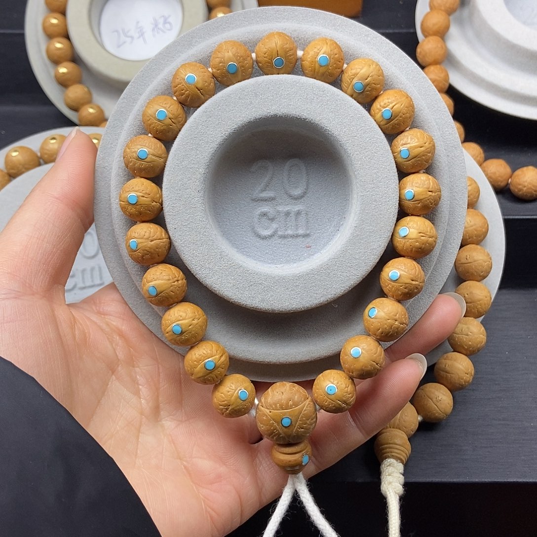 手串凤眼菩提12.5➕松，25年籽