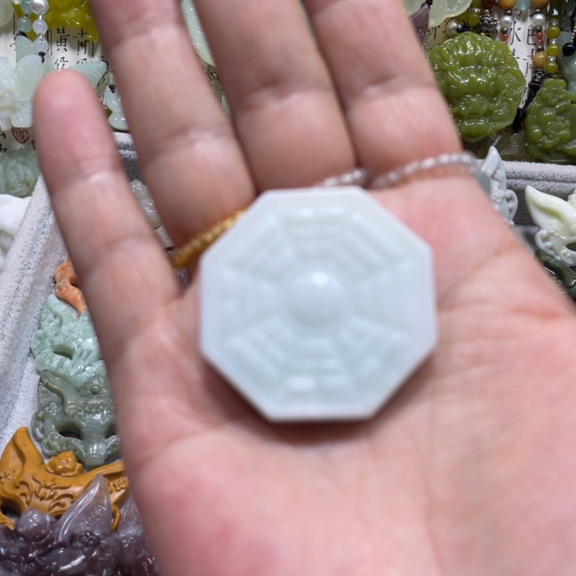 【闪购商品】岫玉颈饰未镶嵌95吊坠