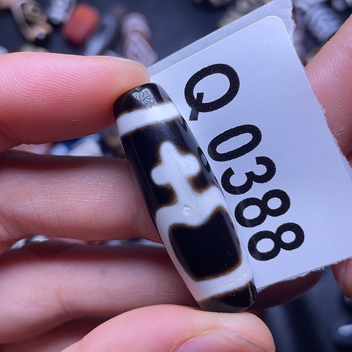 玛瑙/玉髓颈饰未镶嵌瑕疵