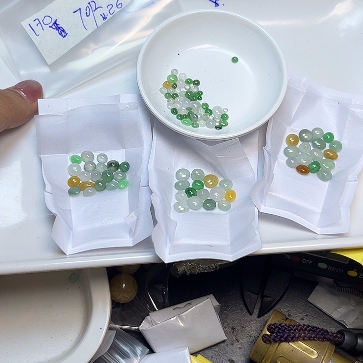 ****定制翡翠未镶嵌不