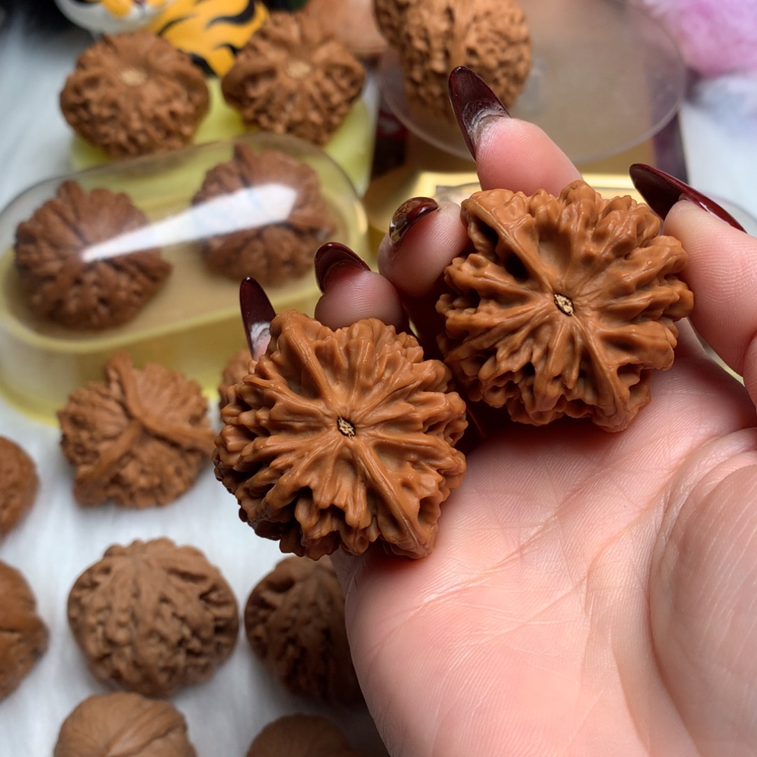 最***亚把件文玩核桃41.5秦闷